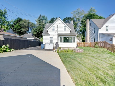 Tiny photo for 1113 Douglas Court, Waukegan, IL 60085 (MLS # 12700129)