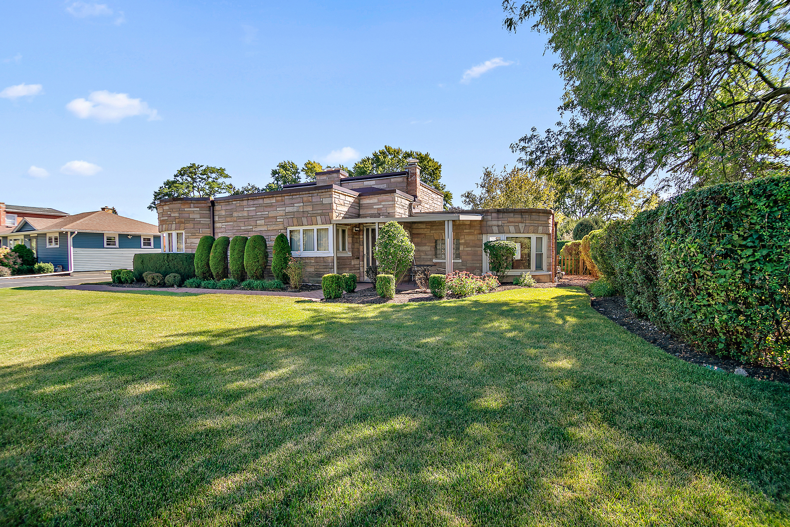 10510 W Fullerton Avenue