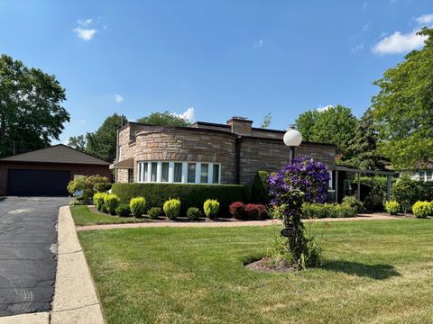 Photo of 10510 W Fullerton Avenue, Leyden Township, IL 60164 (MLS # 12401098)