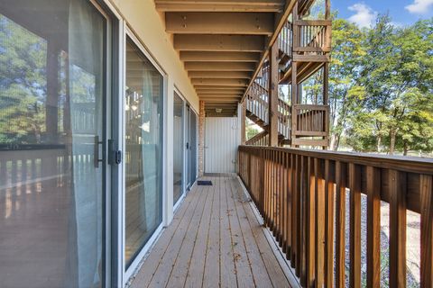 Tiny photo for 5882 Forest View Road #B, Lisle, IL 60532 (MLS # 12491455)