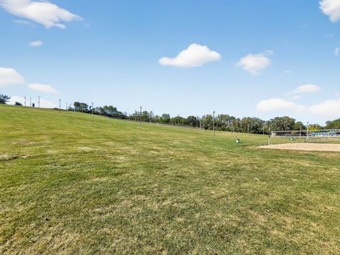 Tiny photo for 5882 Forest View Road #B, Lisle, IL 60532 (MLS # 12491455)