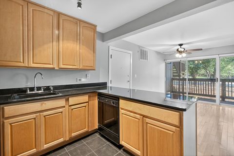 Tiny photo for 5882 Forest View Road #B, Lisle, IL 60532 (MLS # 12491455)