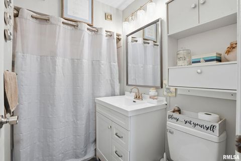 Tiny photo for 6145 FAIR Avenue, Davenport, IA 52806 (MLS # QC4270018)