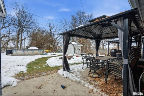 Tiny photo for 6145 FAIR Avenue, Davenport, IA 52806 (MLS # QC4270018)