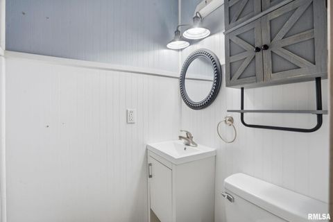 Tiny photo for 6145 FAIR Avenue, Davenport, IA 52806 (MLS # QC4270018)