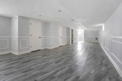 Tiny photo for 245 W 43rd Street, Chicago, IL 60609 (MLS # 12510147)