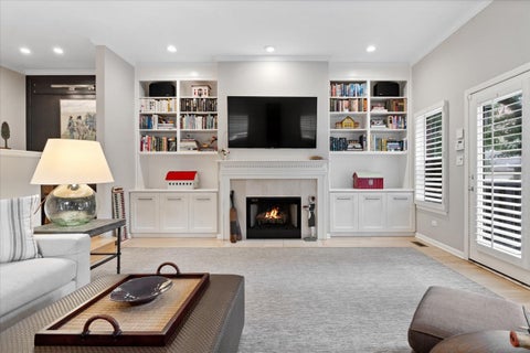 Tiny photo for 1501 N Larrabee Street, Chicago, IL 60610 (MLS # 12730325)