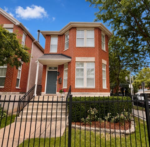 Photo of 1501 N Larrabee Street, Chicago, IL 60610 (MLS # 12730325)