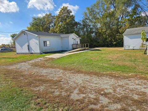 Tiny photo for 17611 E 4750s Road, Pembroke Twp, IL 60958 (MLS # 12667738)