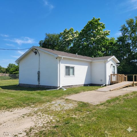 Tiny photo for 17611 E 4750s Road, Pembroke Twp, IL 60958 (MLS # 12667738)
