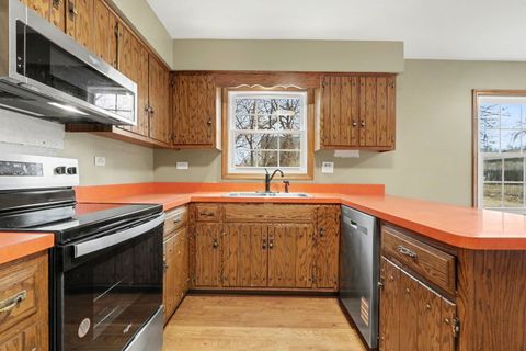 Tiny photo for 720 Meadow Wood Drive, Joliet, IL 60431 (MLS # 12583114)