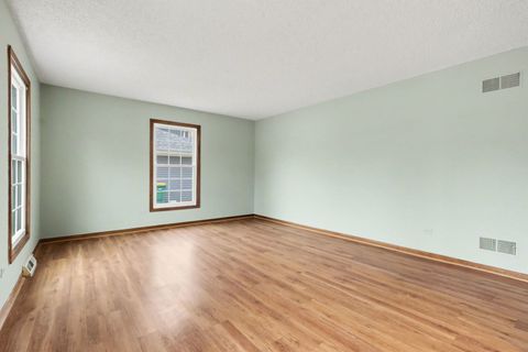 Tiny photo for 720 Meadow Wood Drive, Joliet, IL 60431 (MLS # 12583114)