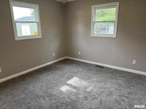 Tiny photo for 600 E 15TH Street, Metropolis, IL 62960 (MLS # 12554307)