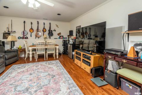 Tiny photo for 173 Lake Indian Hills Circle, Carbondale, IL 62902 (MLS # EB459456)