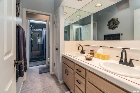 Tiny photo for 173 Lake Indian Hills Circle, Carbondale, IL 62902 (MLS # EB459456)