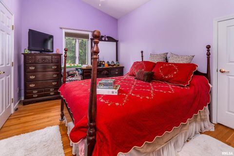 Tiny photo for 173 Lake Indian Hills Circle, Carbondale, IL 62902 (MLS # EB459456)