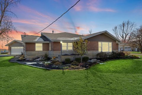 1271 E 500 North Road, Cissna Park, IL 60924 - #: 12518303