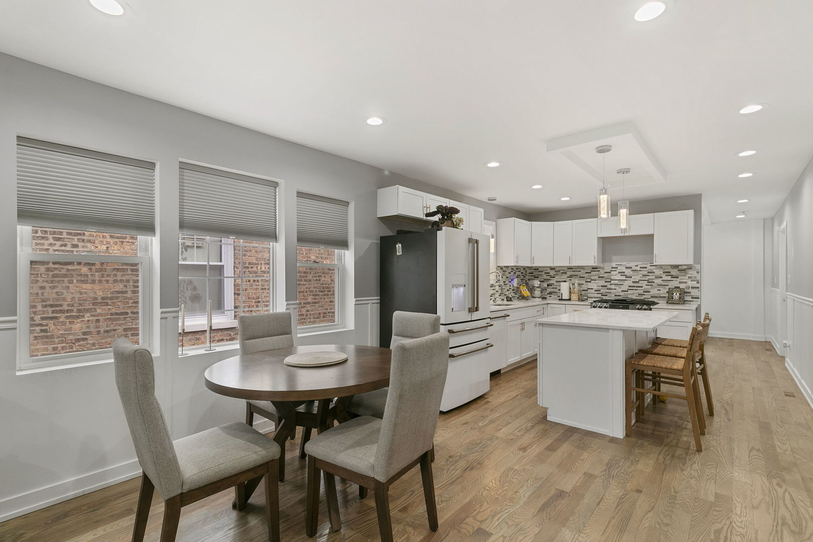 3305 W 66th Street
