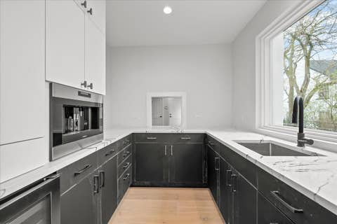 Tiny photo for 22 Lakeview Terrace, Highland Park, IL 60035 (MLS # 12705843)