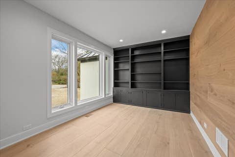 Tiny photo for 22 Lakeview Terrace, Highland Park, IL 60035 (MLS # 12705843)