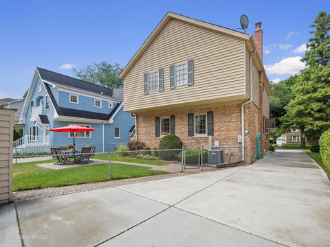 Tiny photo for 4411 Harvey Avenue, Western Springs, IL 60558 (MLS # 12790961)