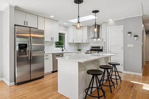 Tiny photo for 24331 Davids Court, Naperville, IL 60564 (MLS # 12508042)