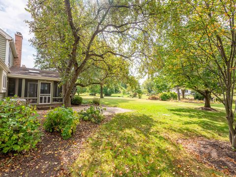Tiny photo for 441 Country Lane, Crystal Lake, IL 60012 (MLS # 12512033)
