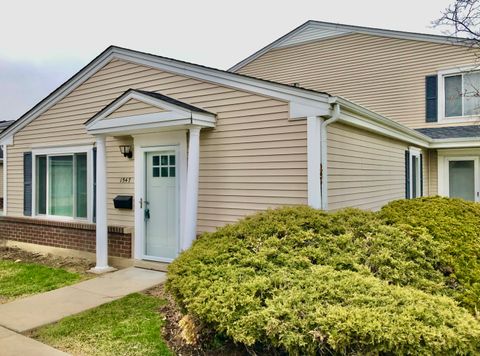 1547 Quaker Lane 1547 Prospect Heights IL 60070