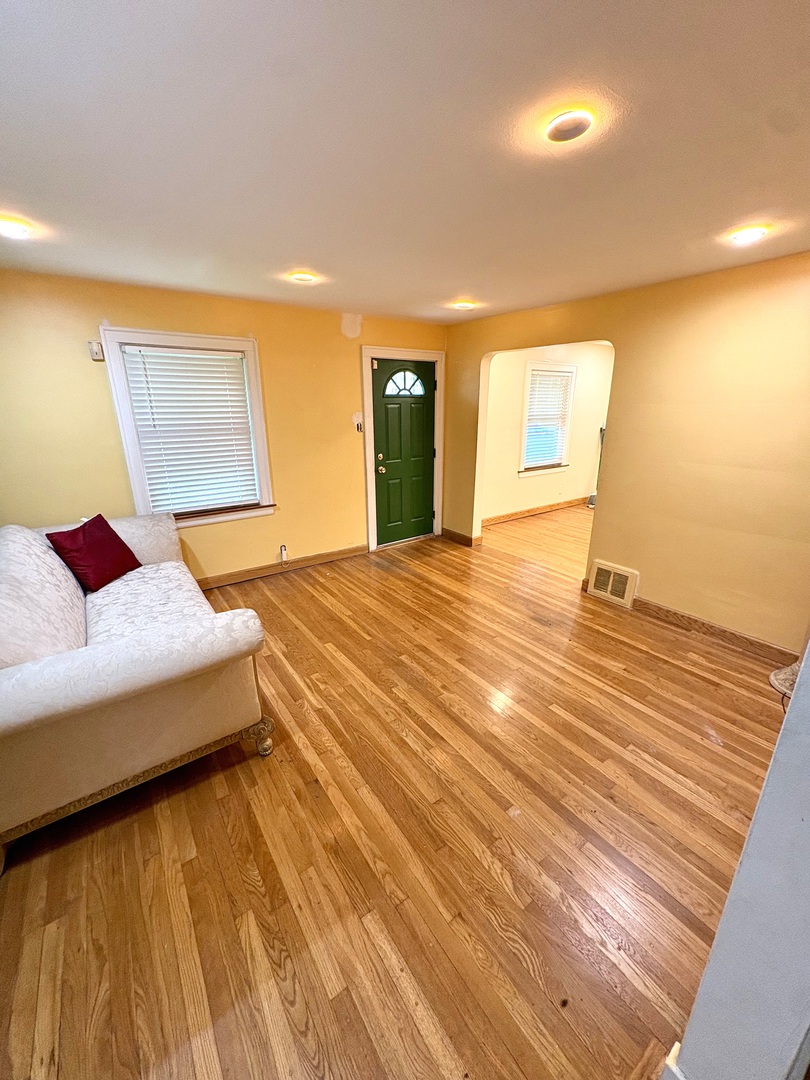 3312 W 84th Street