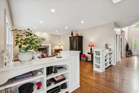 Tiny photo for 676 Framingham Court, Gurnee, IL 60031 (MLS # 12606661)