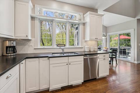 Tiny photo for 676 Framingham Court, Gurnee, IL 60031 (MLS # 12606661)