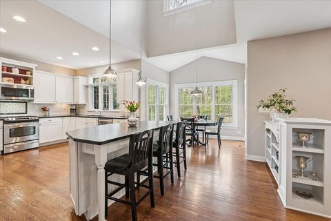 Tiny photo for 676 Framingham Court, Gurnee, IL 60031 (MLS # 12606661)