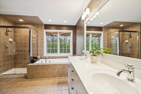 Tiny photo for 676 Framingham Court, Gurnee, IL 60031 (MLS # 12606661)