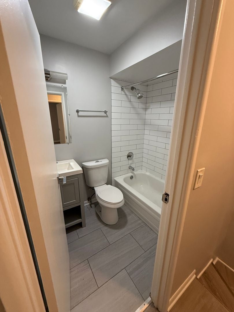 744 W Gordon Terrace 107