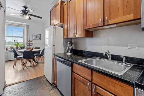 Tiny photo for 6101 N Sheridan Road #10C, Chicago, IL 60660 (MLS # 12707612)