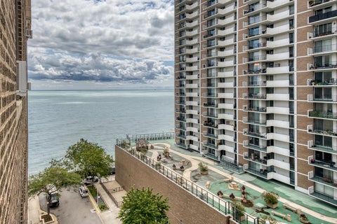 Tiny photo for 6101 N Sheridan Road #10C, Chicago, IL 60660 (MLS # 12707612)