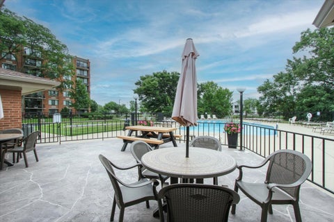Tiny photo for 2000 Saint Regis Drive #6J, Lombard, IL 60148 (MLS # 12798077)