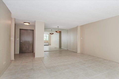 Tiny photo for 2000 Saint Regis Drive #6J, Lombard, IL 60148 (MLS # 12798077)