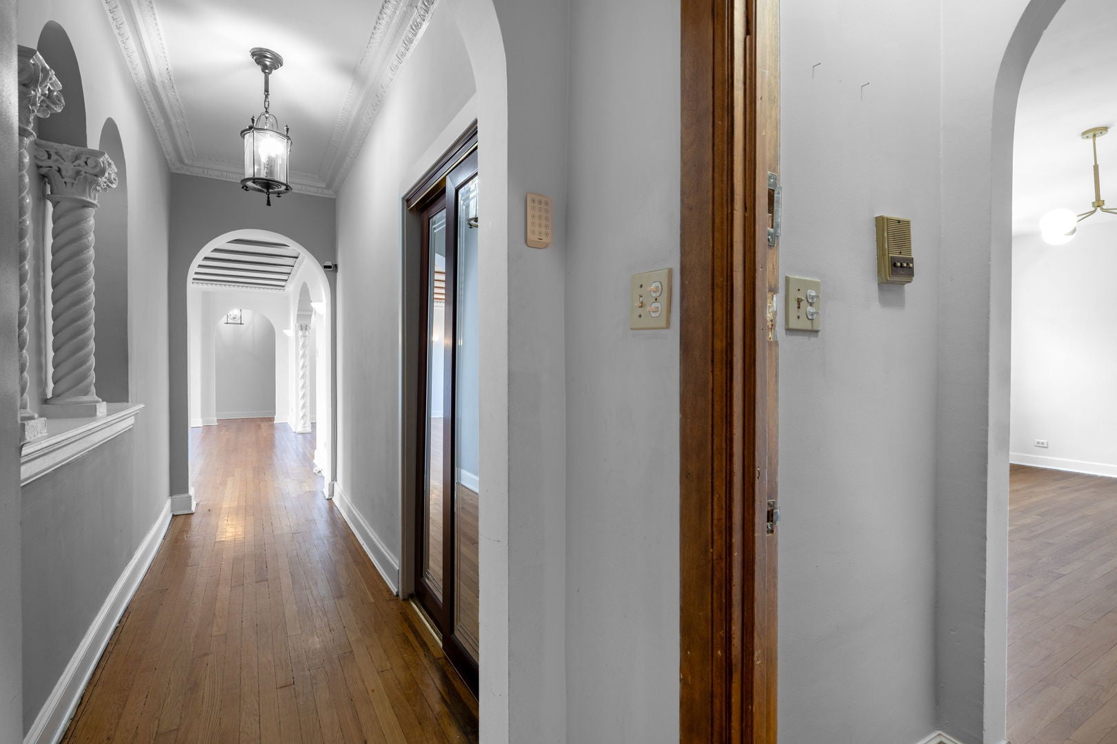 7370 S SOUTH SHORE Drive 3W