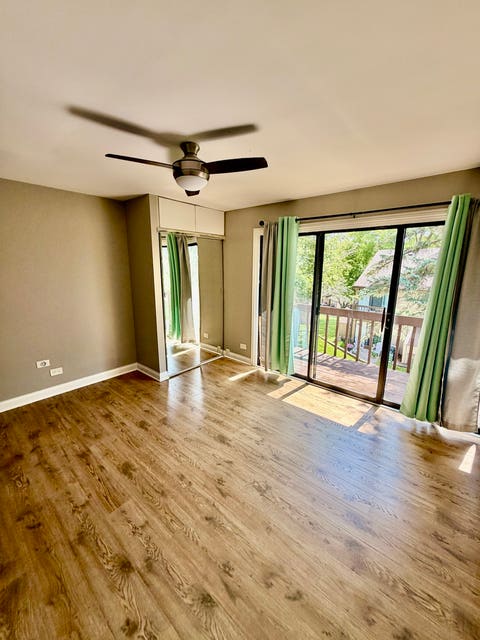 Tiny photo for 40 Bermuda Colony #3, Fox Lake, IL 60020 (MLS # 12692125)