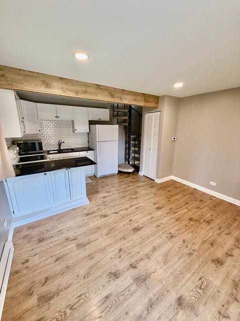 Tiny photo for 40 Bermuda Colony #3, Fox Lake, IL 60020 (MLS # 12692125)