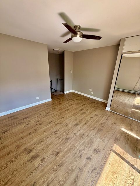 Tiny photo for 40 Bermuda Colony #3, Fox Lake, IL 60020 (MLS # 12692125)