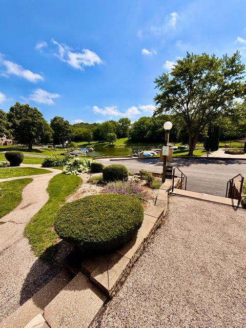 Tiny photo for 40 Bermuda Colony #3, Fox Lake, IL 60020 (MLS # 12692125)