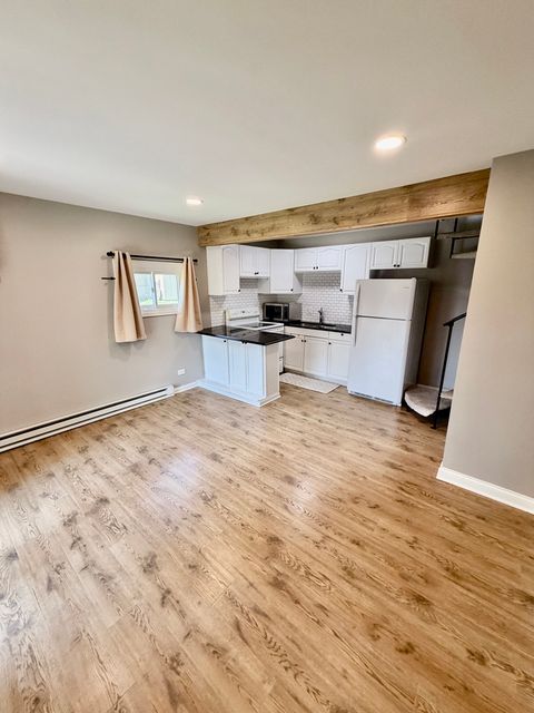 Tiny photo for 40 Bermuda Colony #3, Fox Lake, IL 60020 (MLS # 12692125)