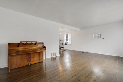 Tiny photo for Westchester, IL 60154 (MLS # 12605563)