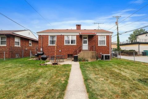 Tiny photo for Westchester, IL 60154 (MLS # 12605563)