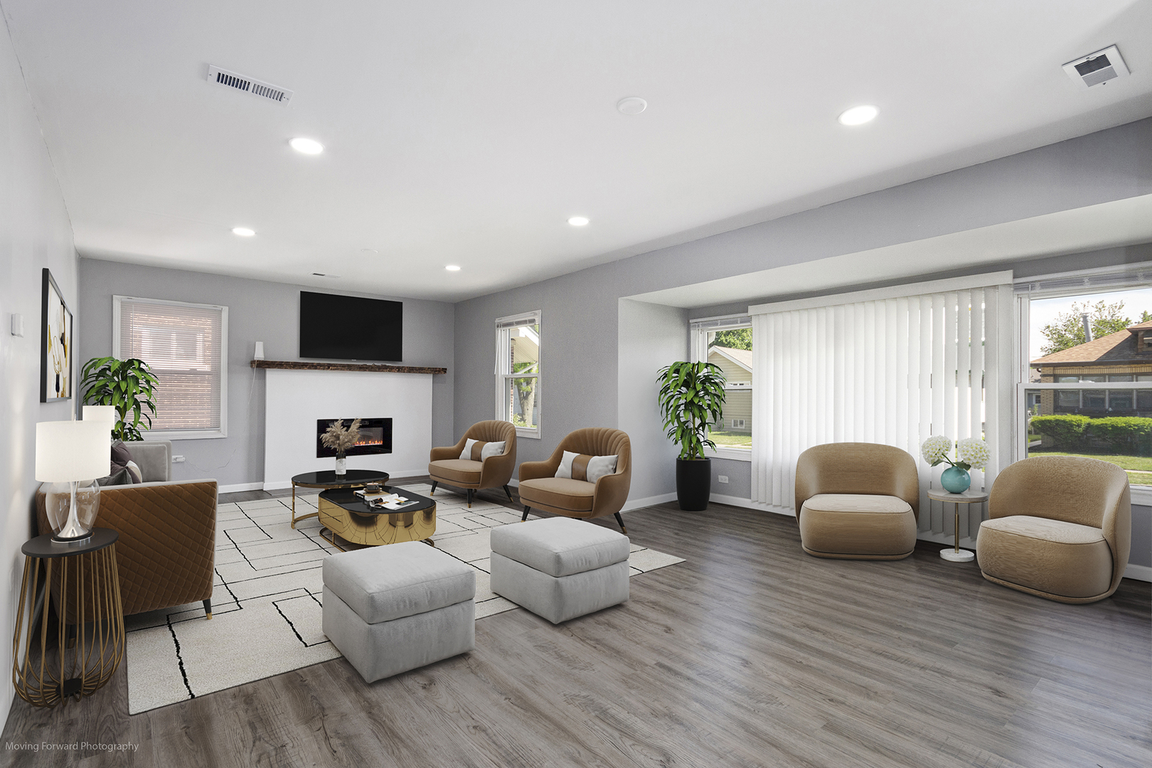 353 W 15th Place
