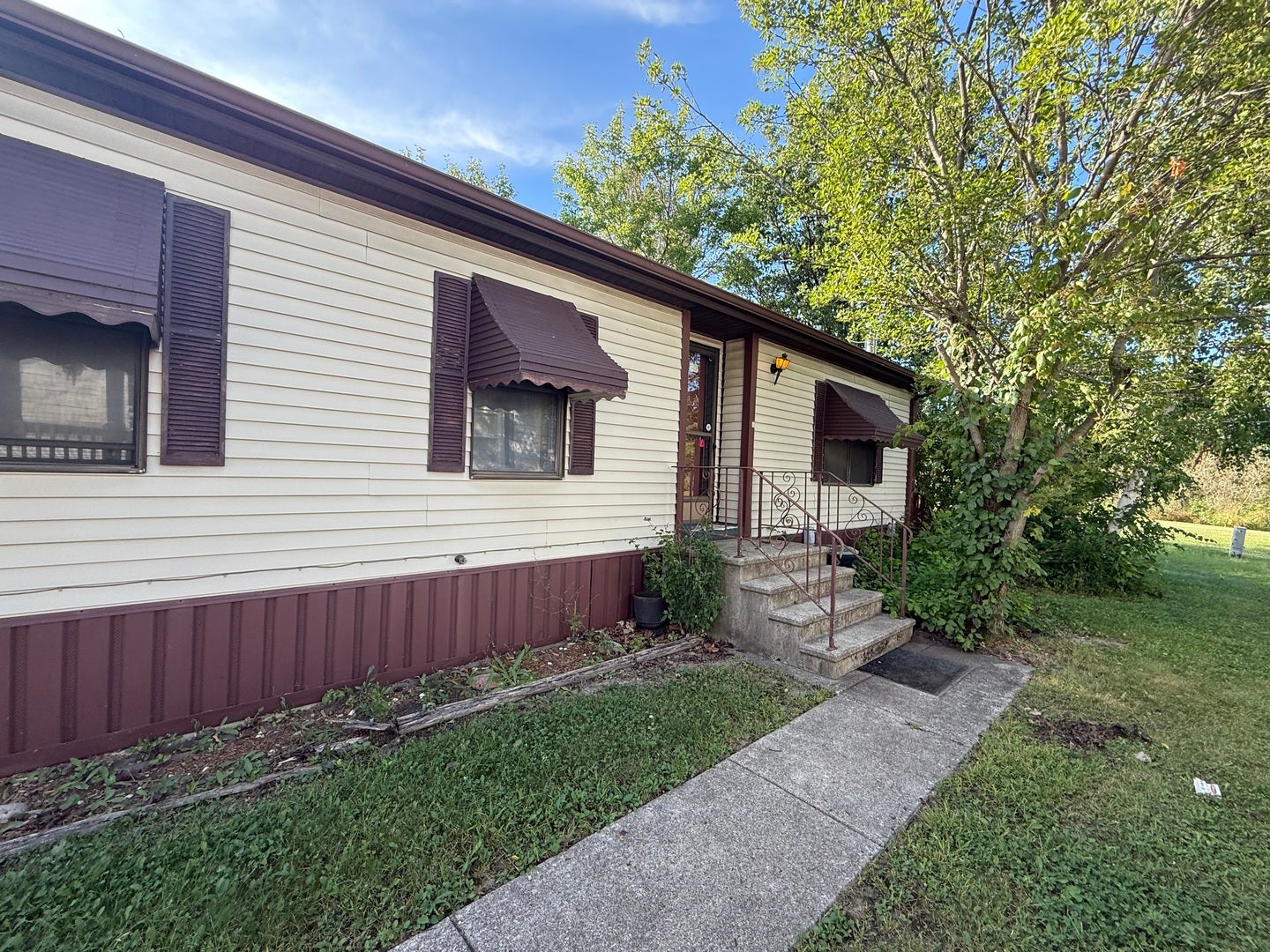 557 Huntsbridge Road