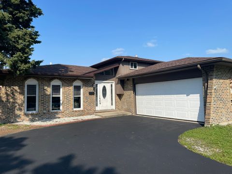 Tiny photo for 710 E 194th Street, Glenwood, IL 60425 (MLS # 12458490)