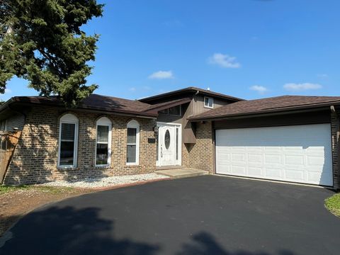 Tiny photo for 710 E 194th Street, Glenwood, IL 60425 (MLS # 12458490)